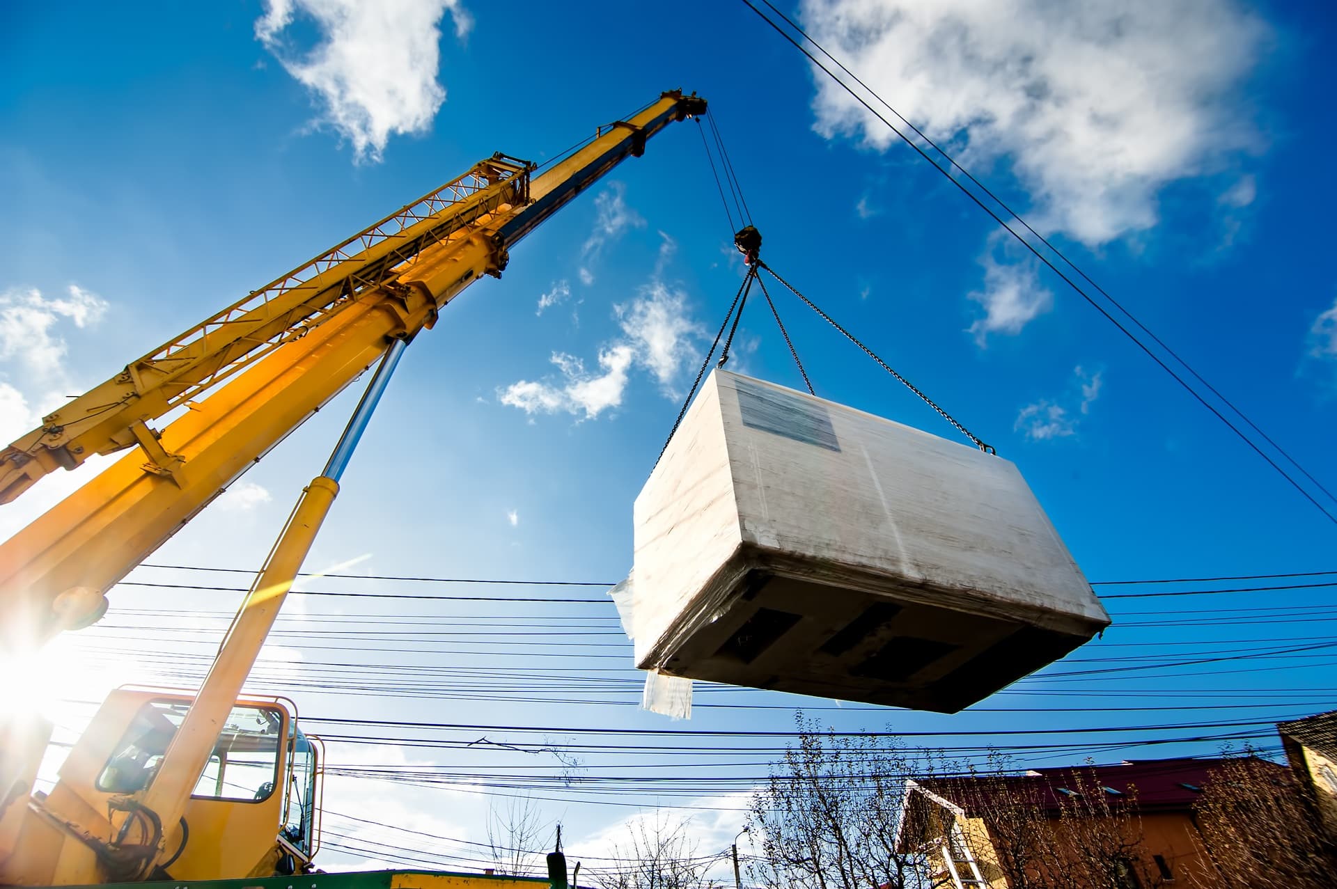 Elektroseilwinde bei schwerem Lastenhub